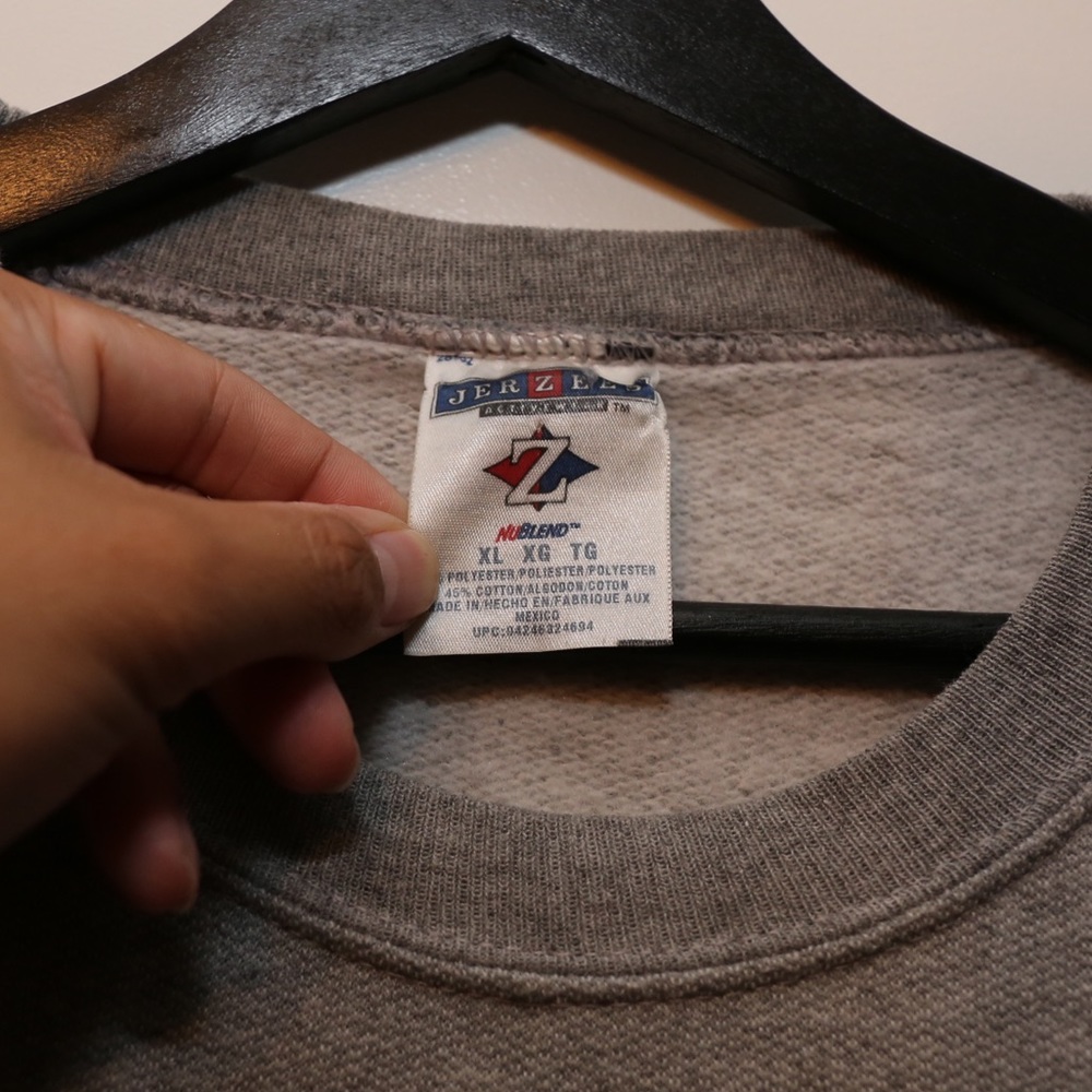 Vintage Chicago Cubs 2005 Sweatshirt - Picture 4 of 5